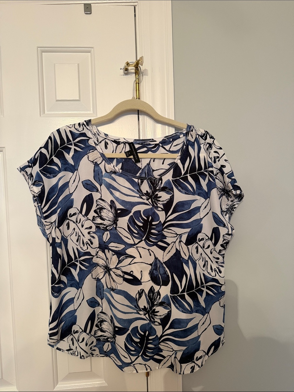 Banana Republic Navy and White Tropical Print Blouse